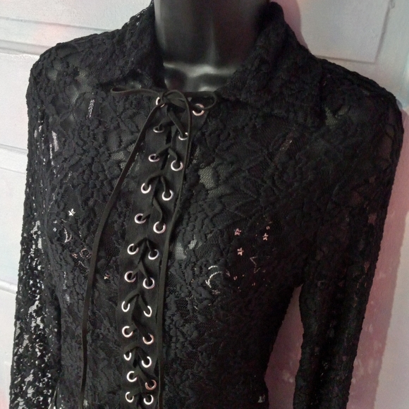 Long Sleeve full lace lace-up gothic top! Nwot! So beautiful! - Picture 6 of 9